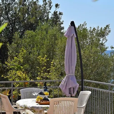 Ivana Apartment Sevid